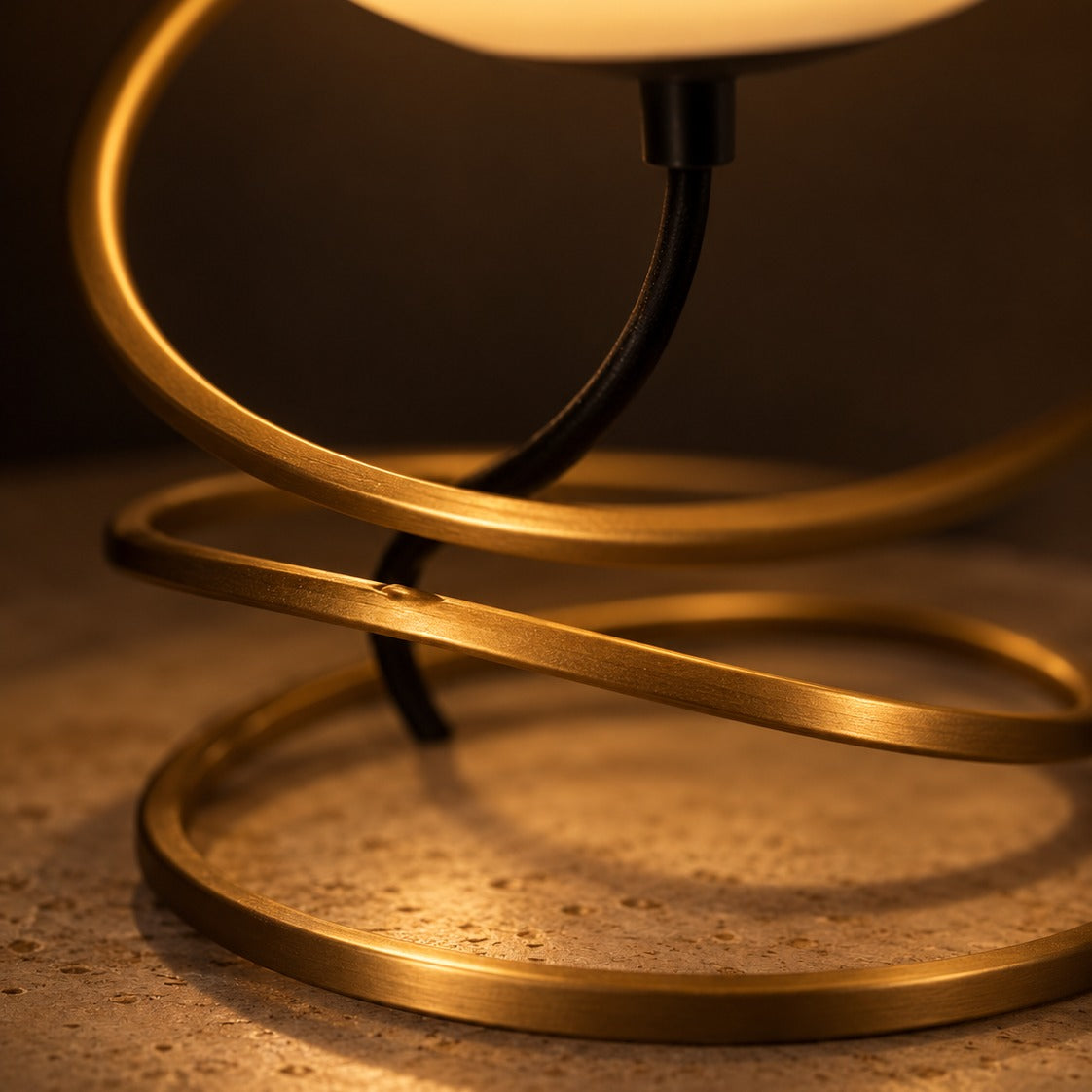 Glass Globe Spiral Lamp, close-up of the materials